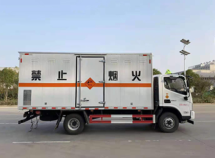 甘德爆破器材运输车