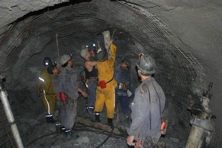 甘德工程爆破中的危险因素分析以及应对工程爆破危险的措施